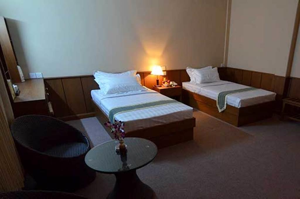 Kyi Tin Hotel Mandalaj Zewnętrze zdjęcie