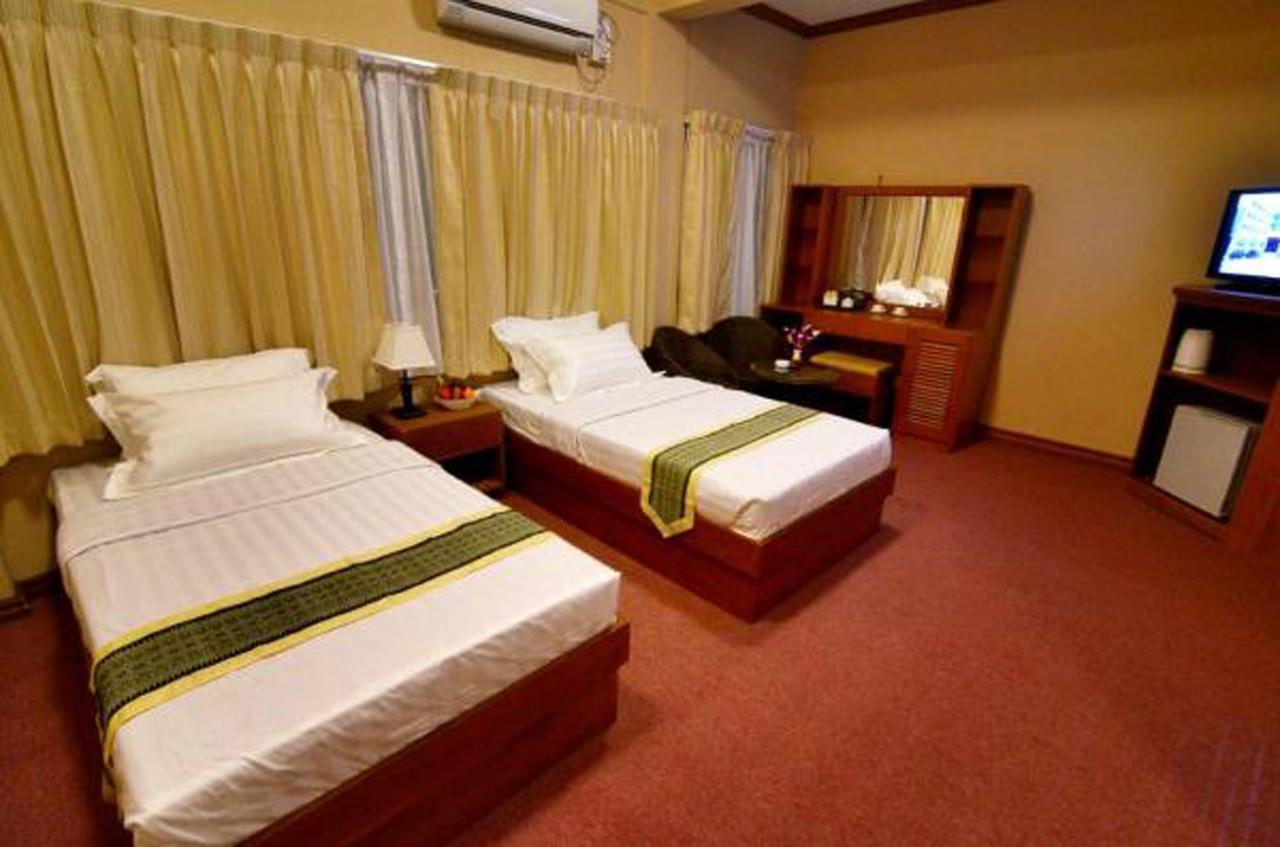 Kyi Tin Hotel Mandalaj Zewnętrze zdjęcie