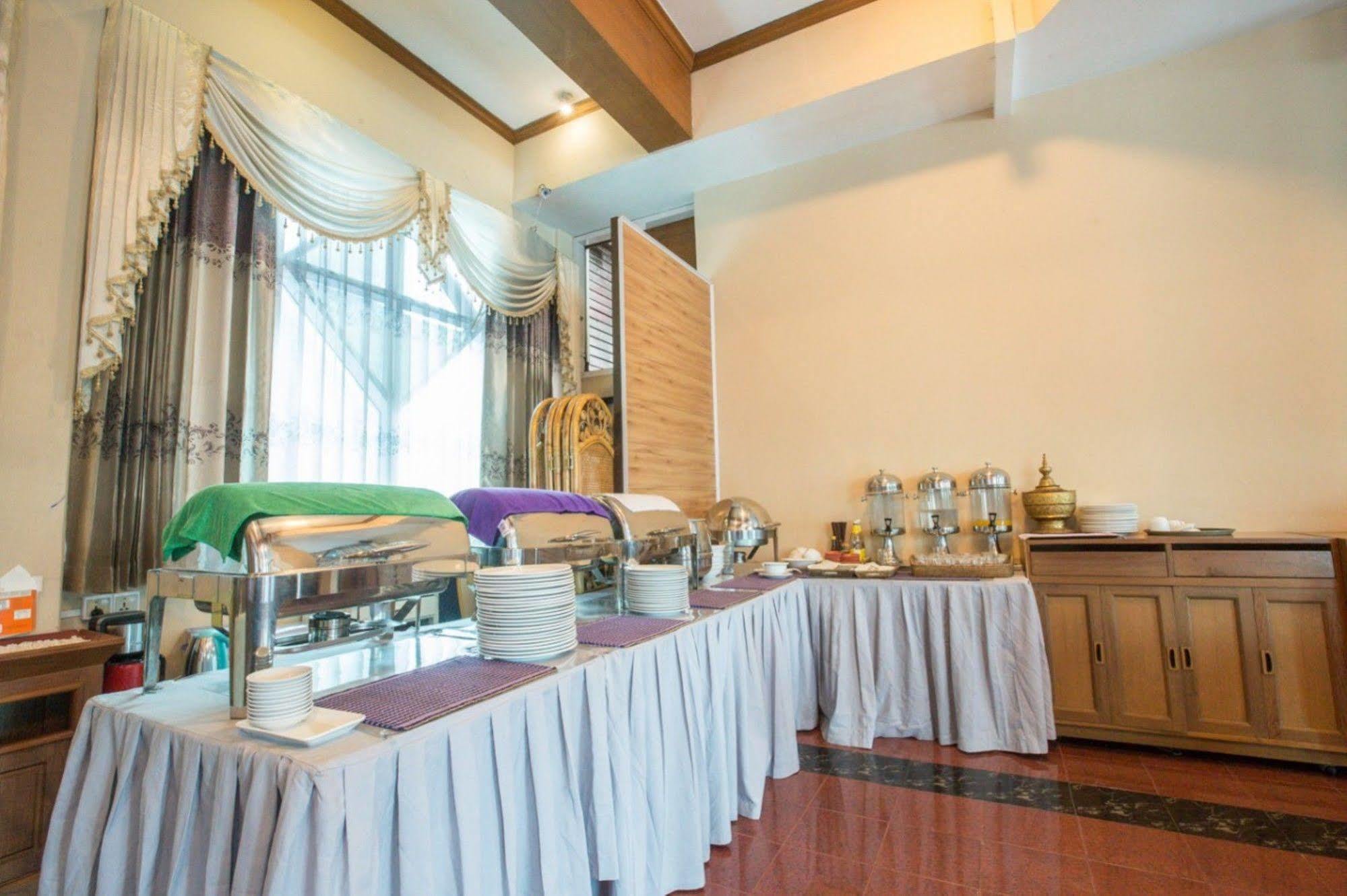 Kyi Tin Hotel Mandalaj Zewnętrze zdjęcie
