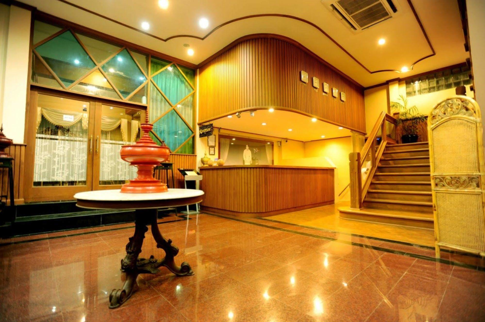 Kyi Tin Hotel Mandalaj Zewnętrze zdjęcie