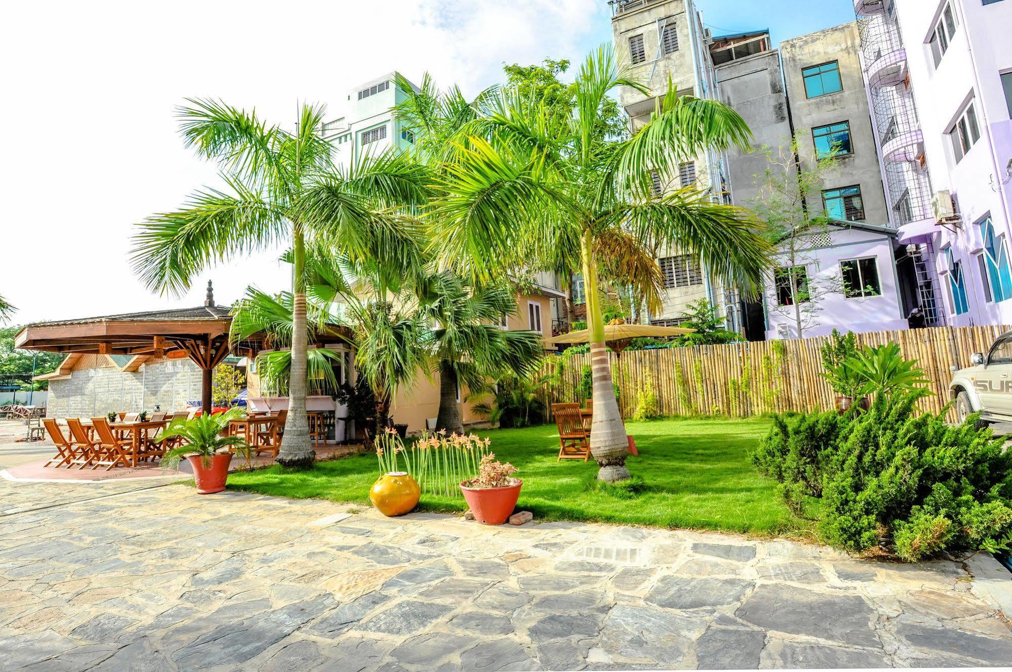 Kyi Tin Hotel Mandalaj Zewnętrze zdjęcie