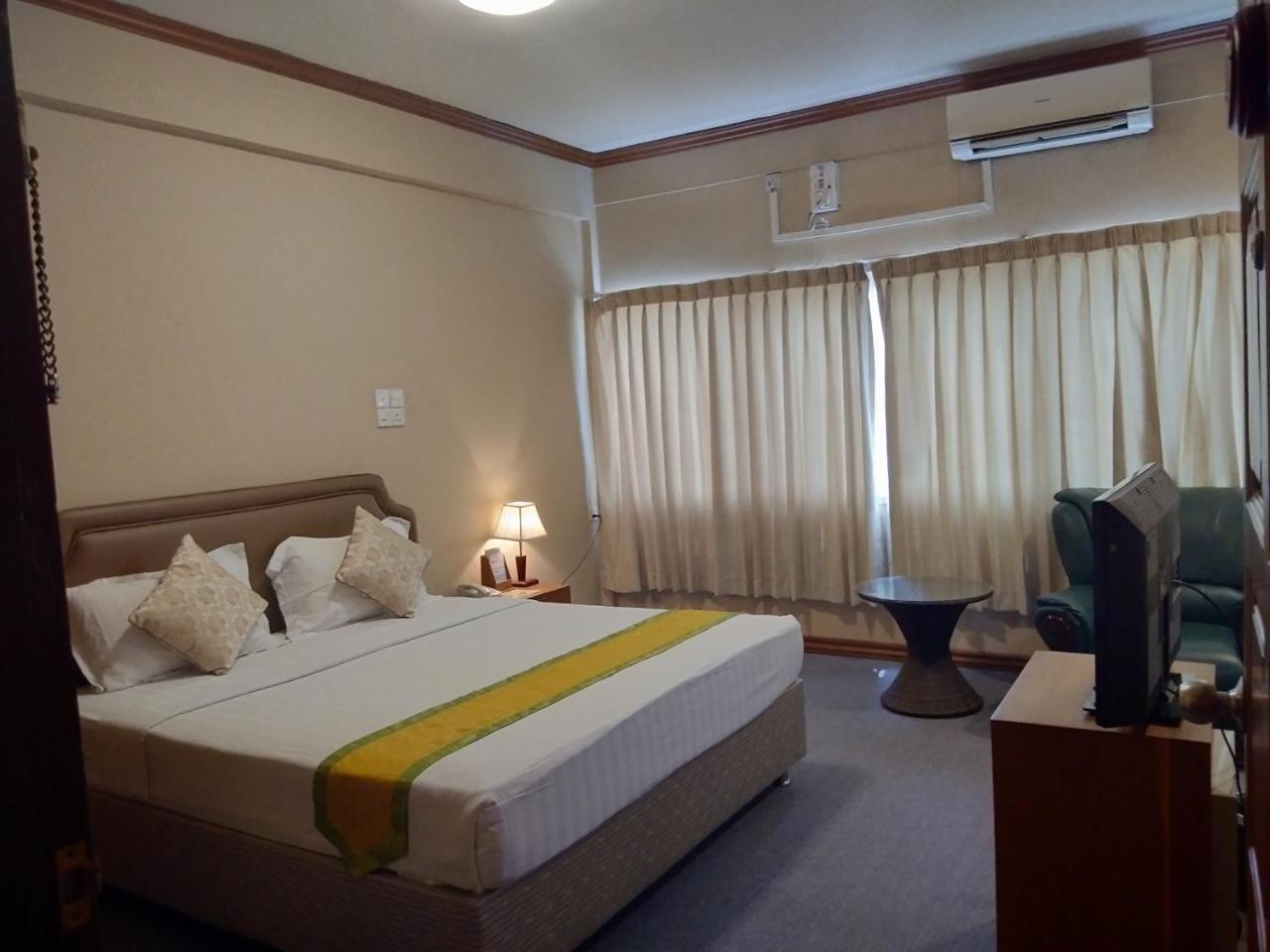 Kyi Tin Hotel Mandalaj Zewnętrze zdjęcie