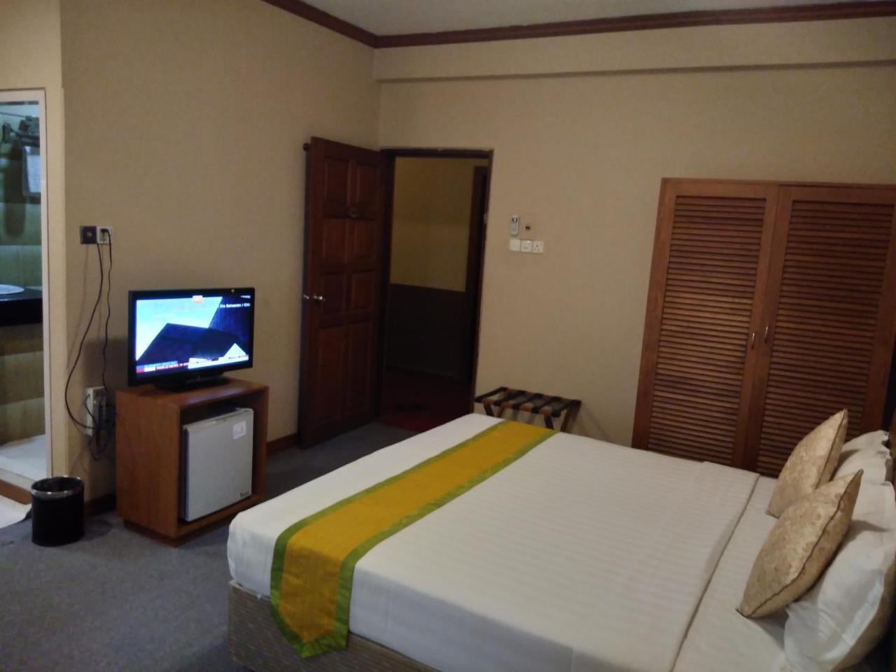 Kyi Tin Hotel Mandalaj Zewnętrze zdjęcie