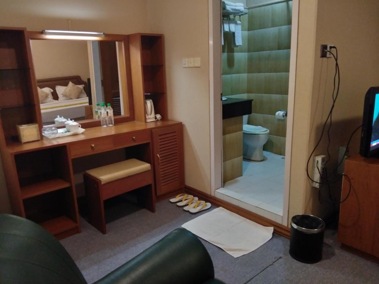 Kyi Tin Hotel Mandalaj Zewnętrze zdjęcie